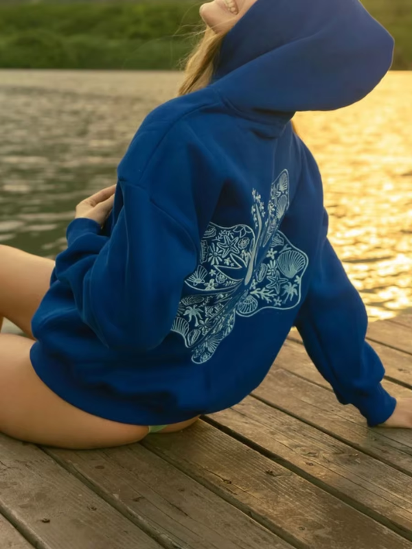 Mavi - Oversized Cozy Hoodie with Palm Coast Aesthetic
