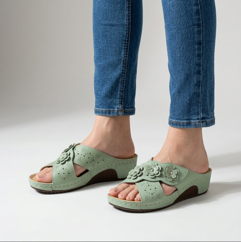 Carlotta Comfort Slide Sandal — green
