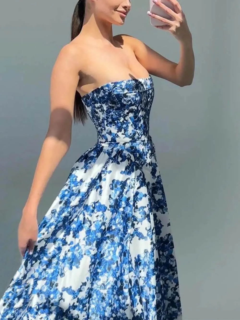 Ariana - Strapless Blue Maxi Dress – blue floral print – lifestyle (4)
