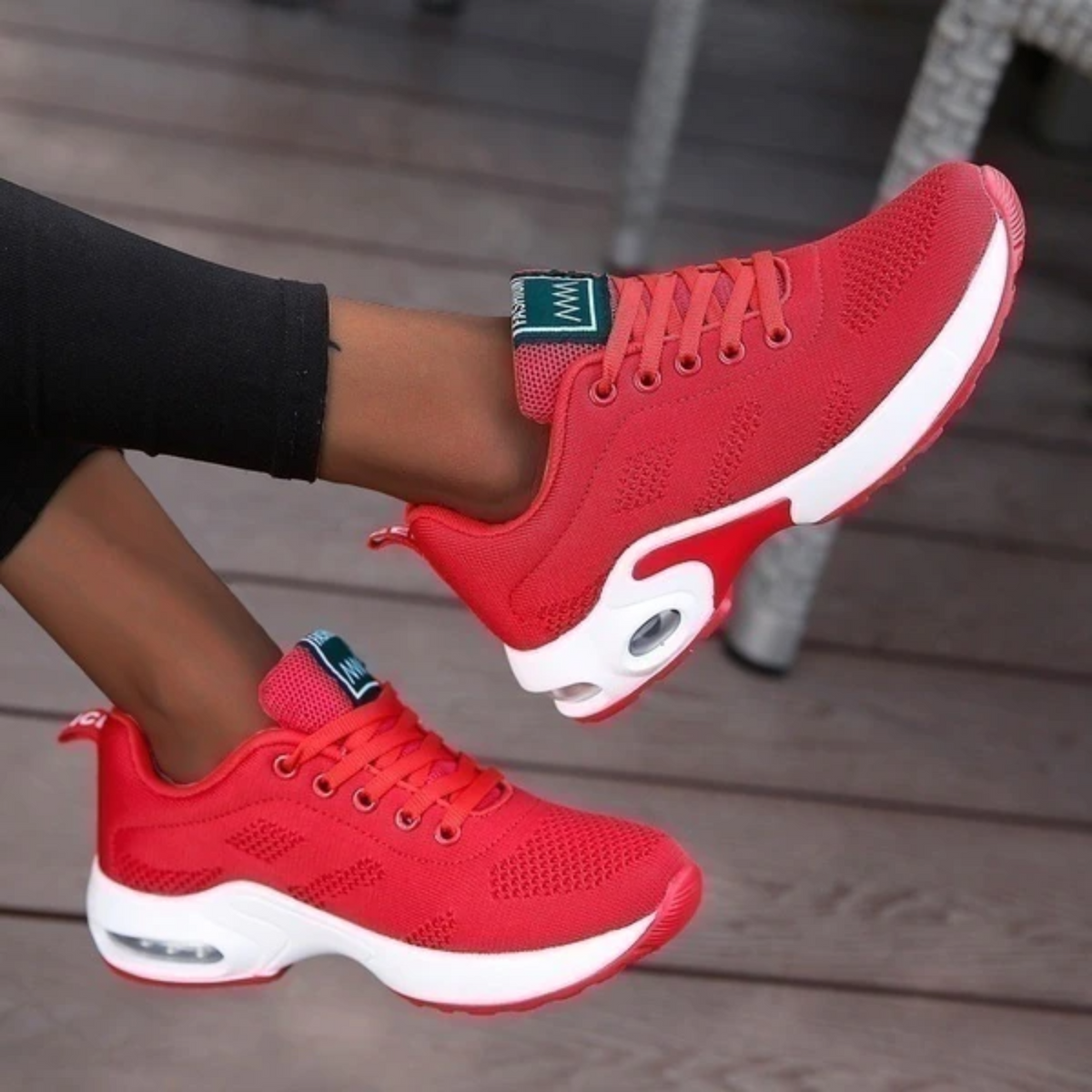 Ava - Lightweight Running Shoes