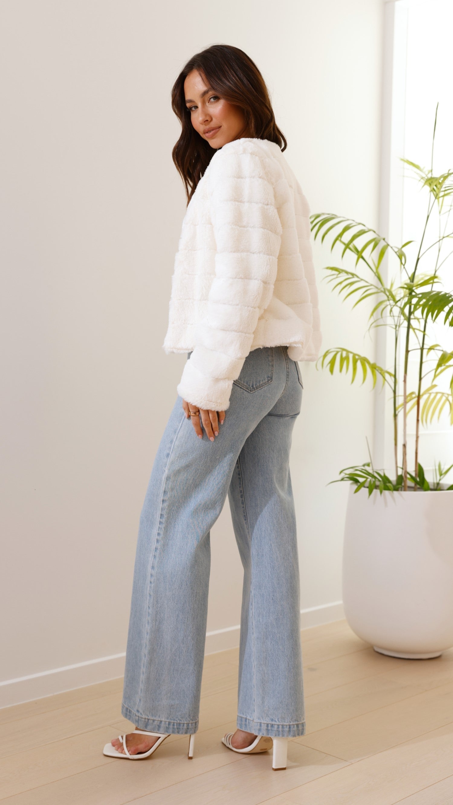 Emilia - Luxe Women's Crop Jacket