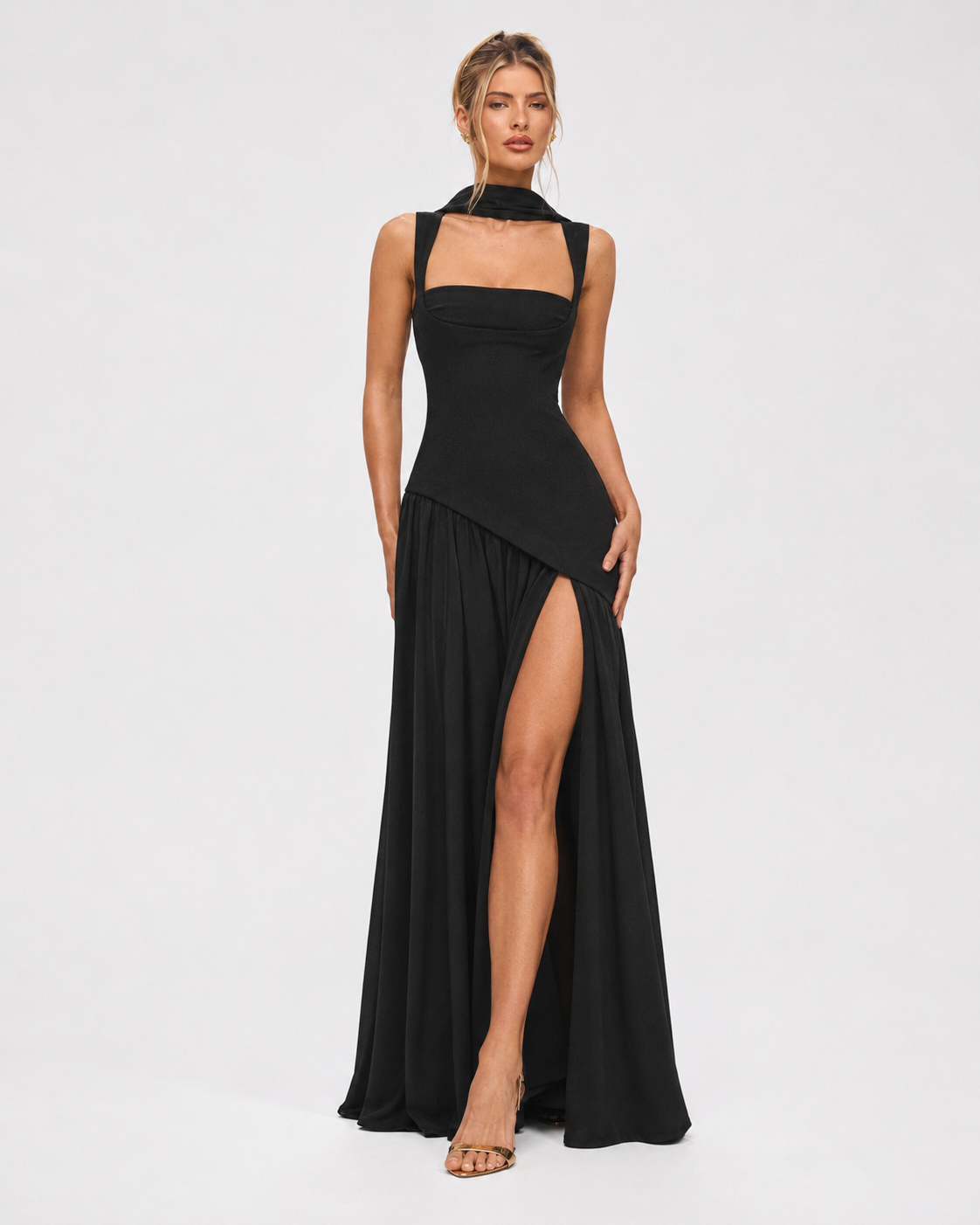 Liliana Maxi Dress in black - front view