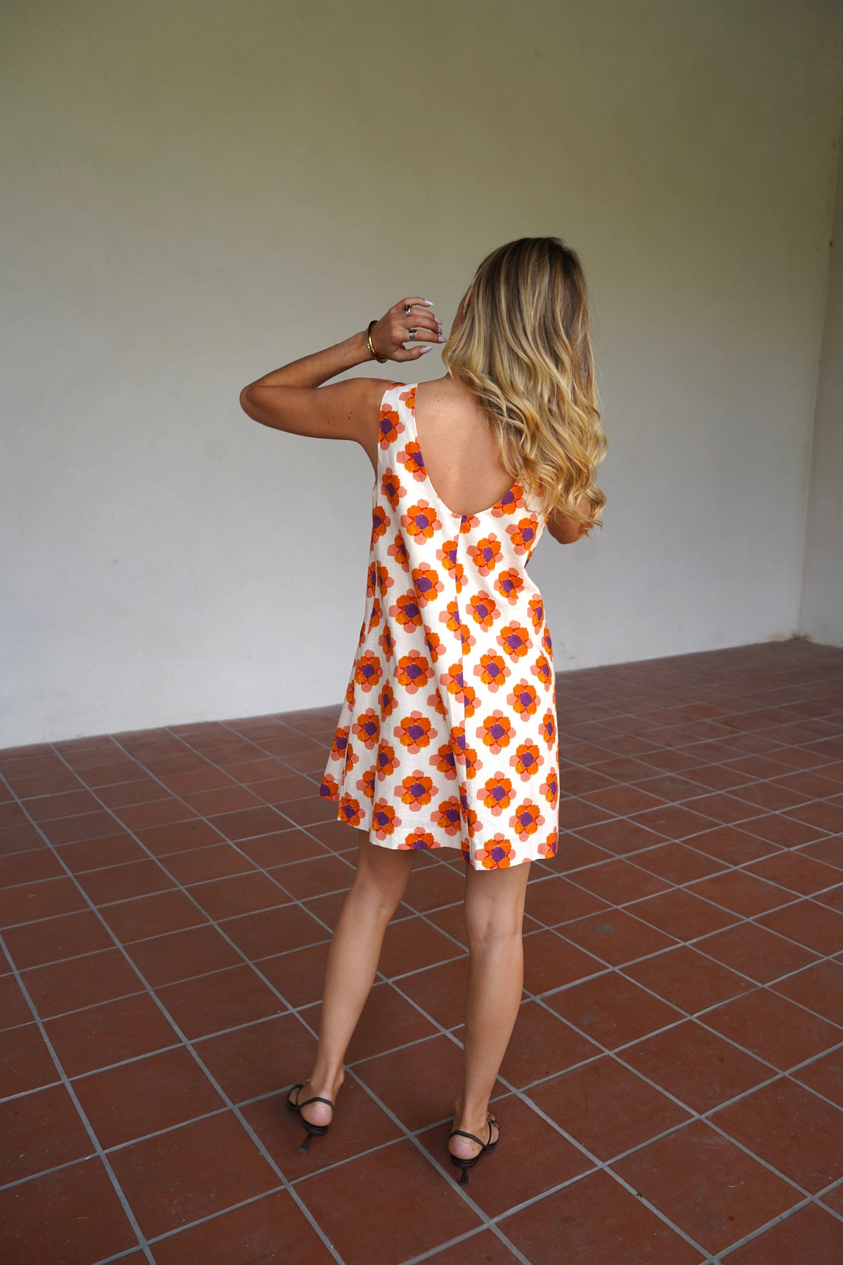 Babette Retro Floral Shift Dress - back view with deep U-scoop