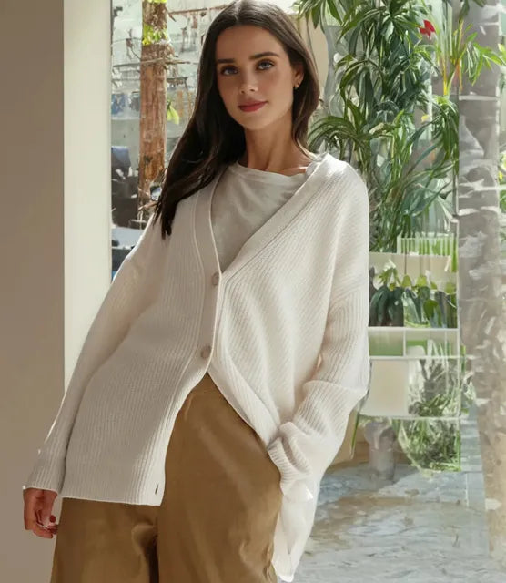 Freya - Elegant Cardigan