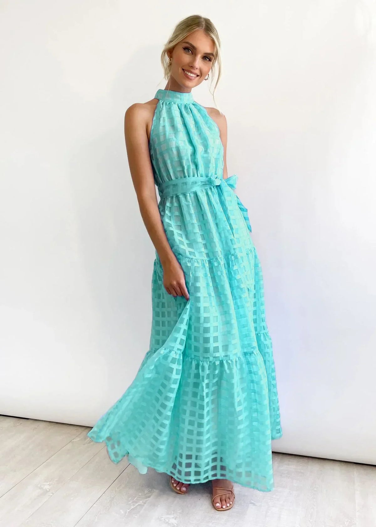 Lola - Summer Maxi Dress – turquoise – front view on model