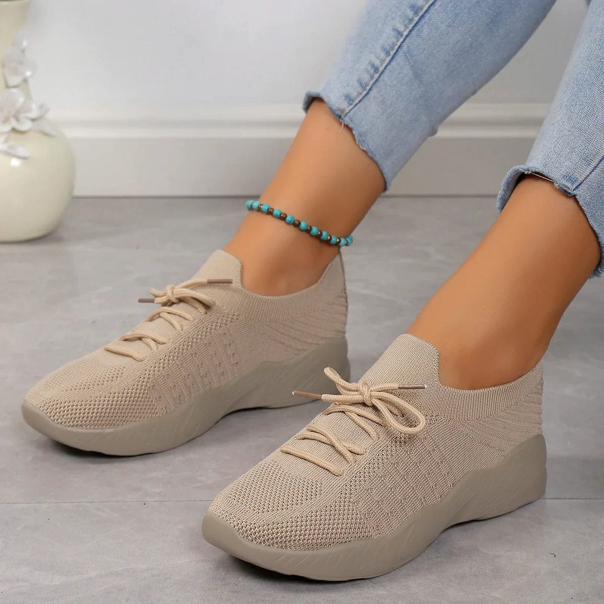 Elizabeth - Breathable Everyday Sneaker