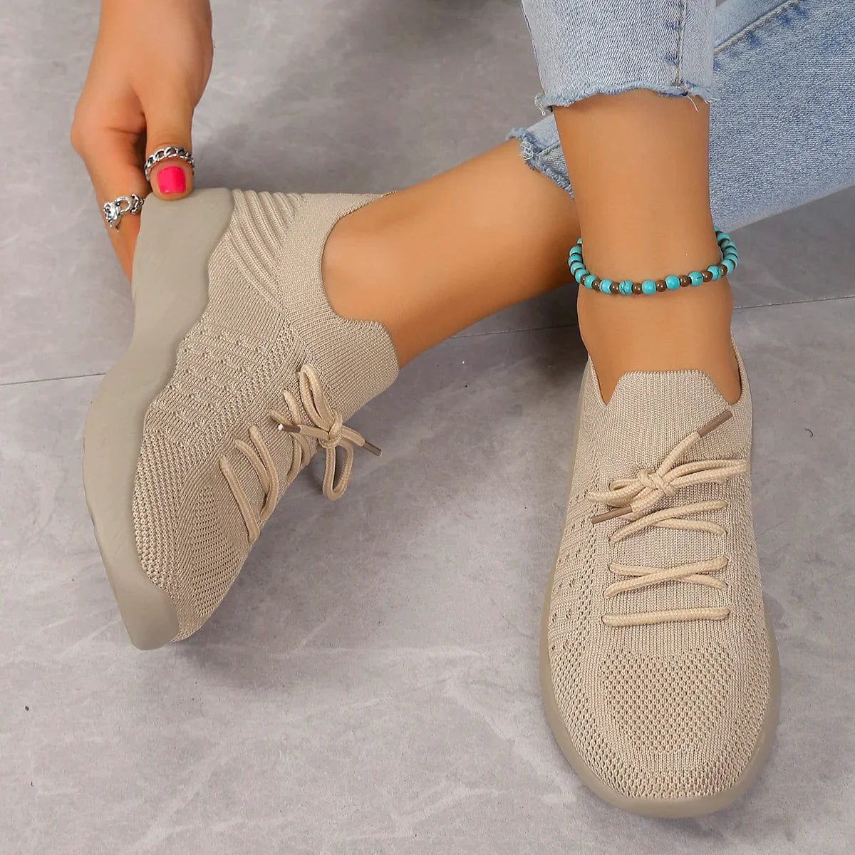 Elizabeth - Breathable Everyday Sneaker