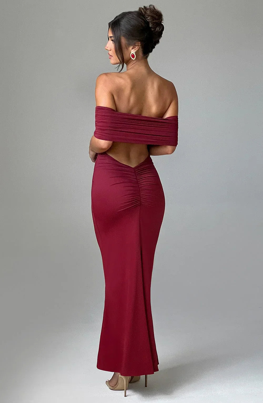 Serena - Backless Maxi Dress