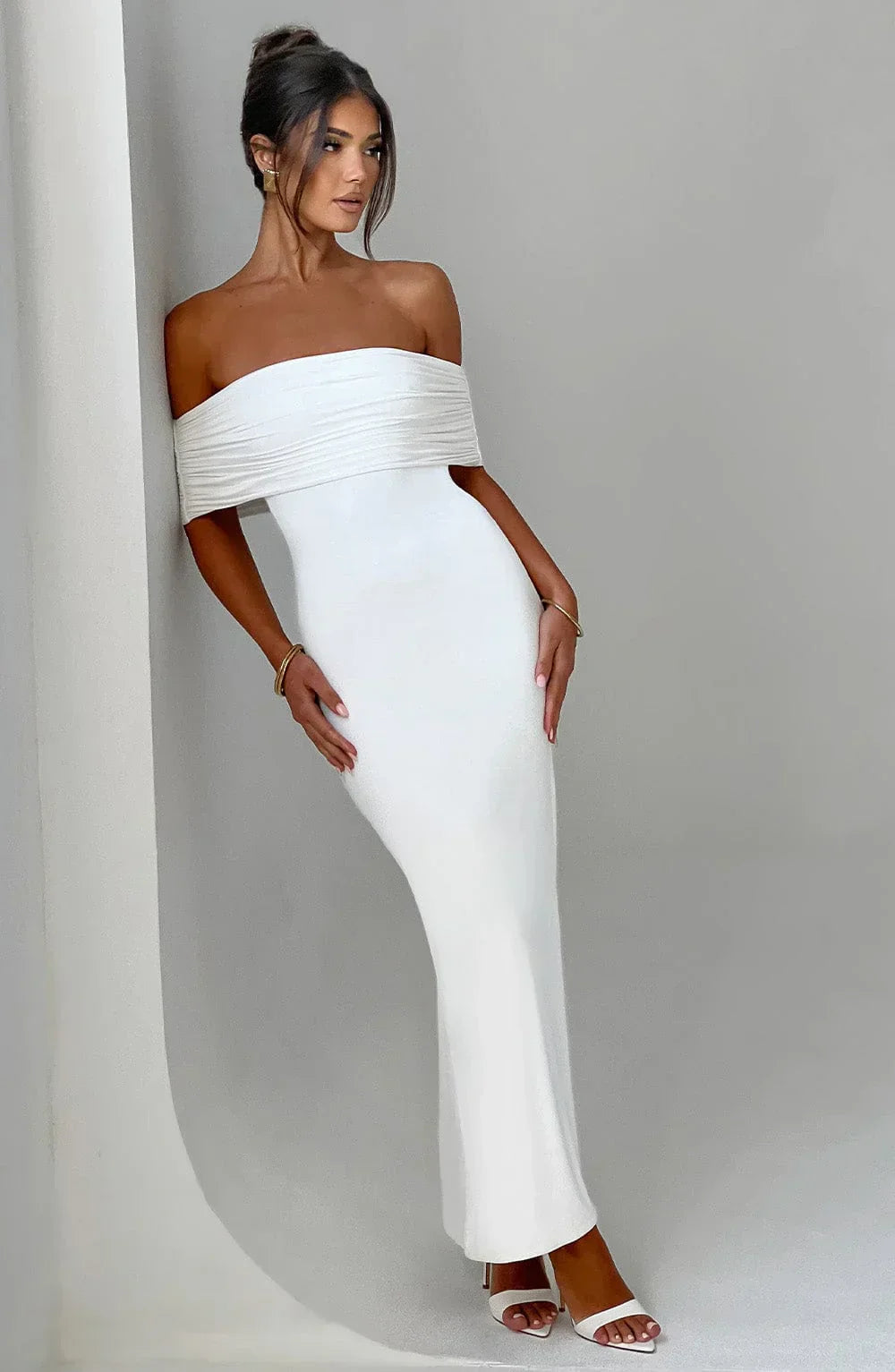Serena - Backless Maxi Dress