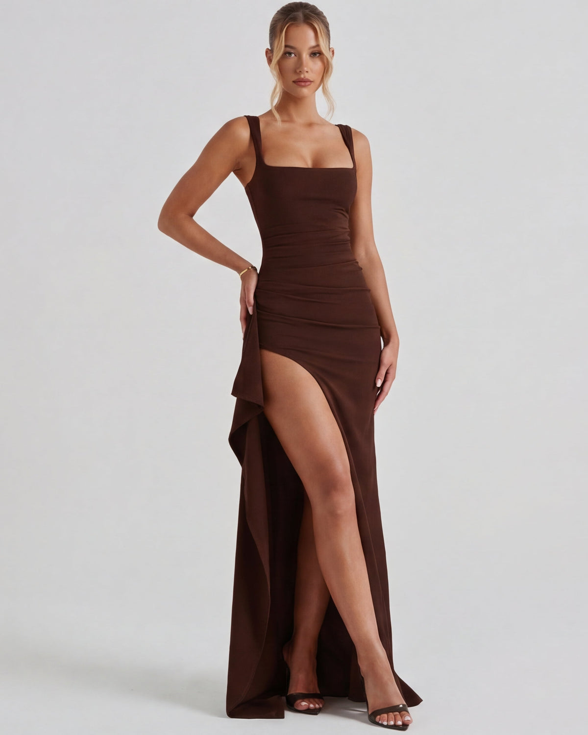 Daniela Maxi Dress in dark brown - front