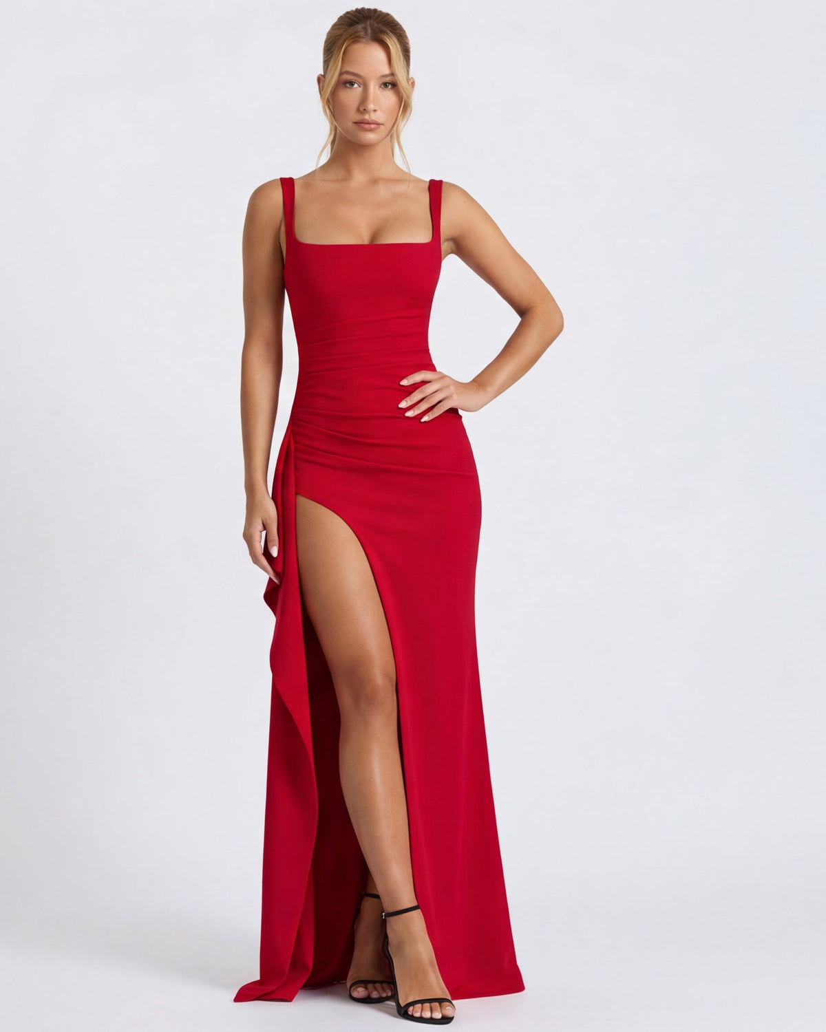 Daniela Maxi Dress in red - front