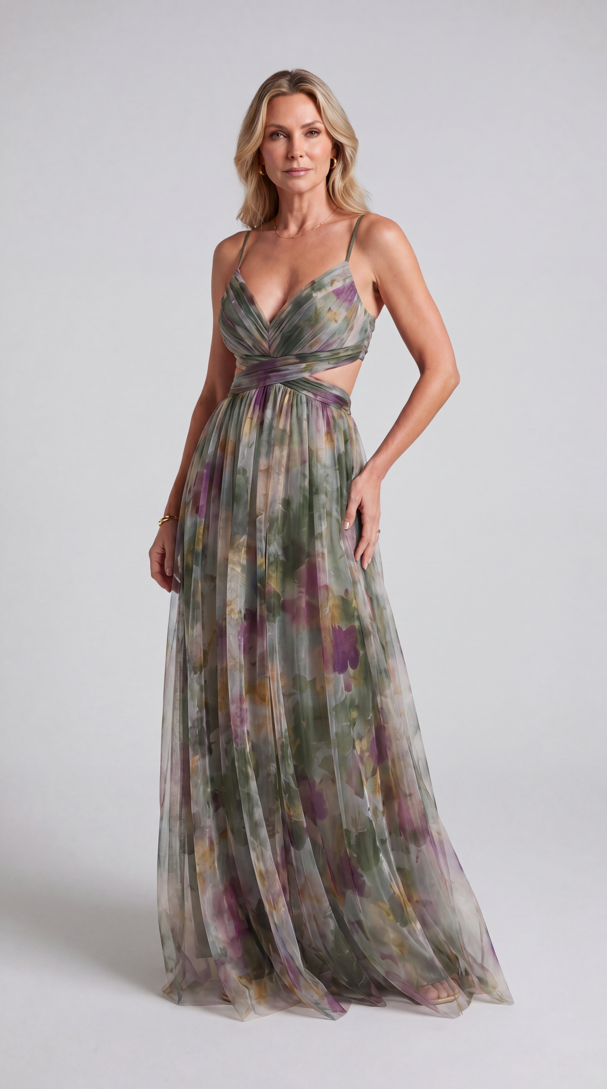 Pippa - Maxi Dress – green watercolor print – front view on model (2)